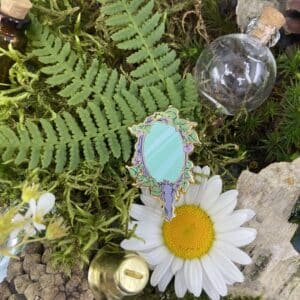 Pixie mirror filler pin